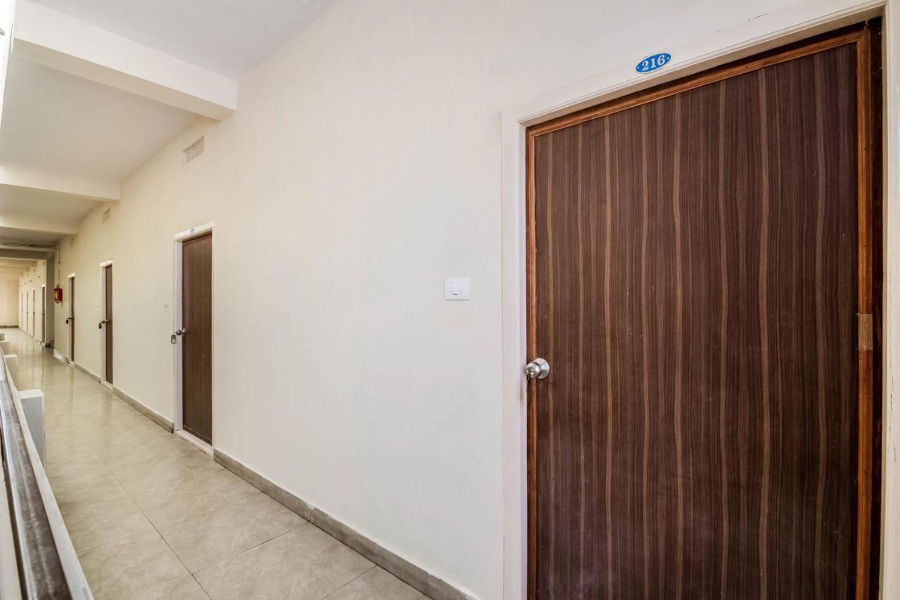 מלון Kākināda Super Oyo G P Residency מראה חיצוני תמונה